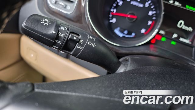 Kia Canival 2019 — photo 26