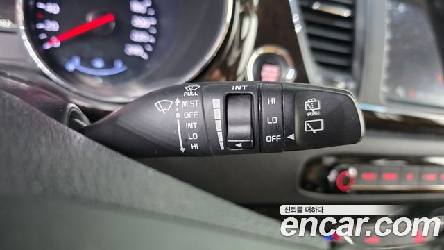 Kia Canival 2019 — photo 27