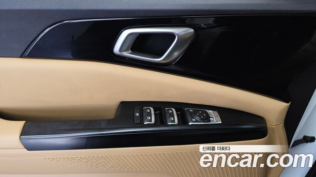 Kia Canival 2023 — photo 29