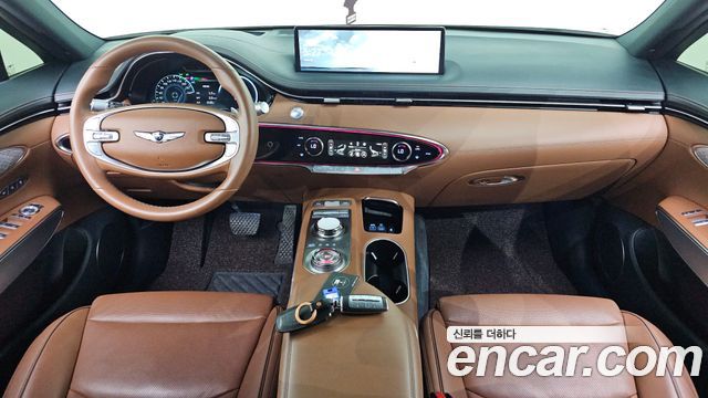 Genesis GV70 2023 — photo 10