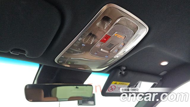Genesis GV70 2023 — photo 24