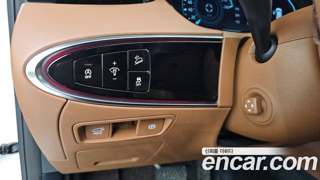 Genesis GV70 2023 — photo 25