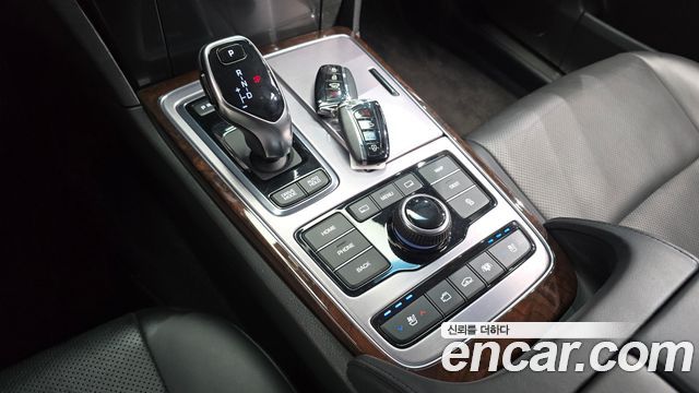Hyundai Equus 2013 — photo 9