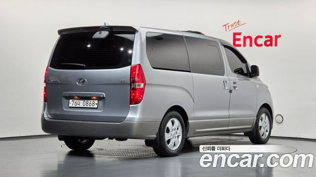 Hyundai Starex 2021 — photo 2