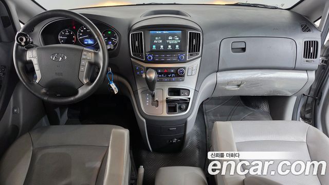 Hyundai Starex 2021 — photo 10