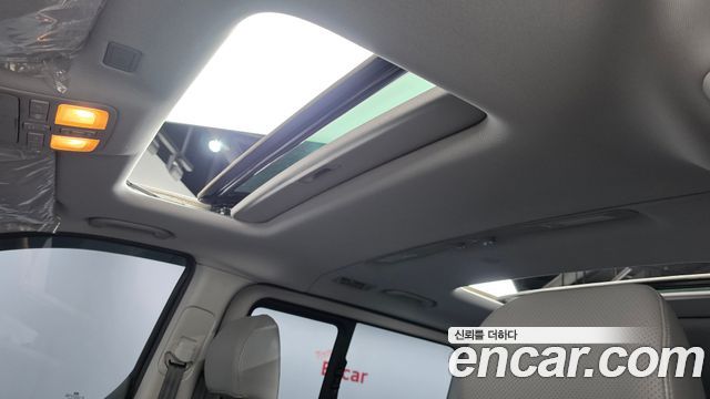 Hyundai Starex 2021 — photo 22