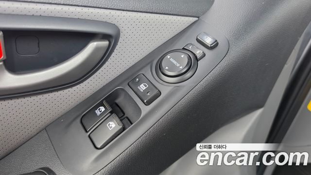 Hyundai Starex 2021 — photo 24