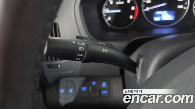 Hyundai Starex 2021 — photo 25