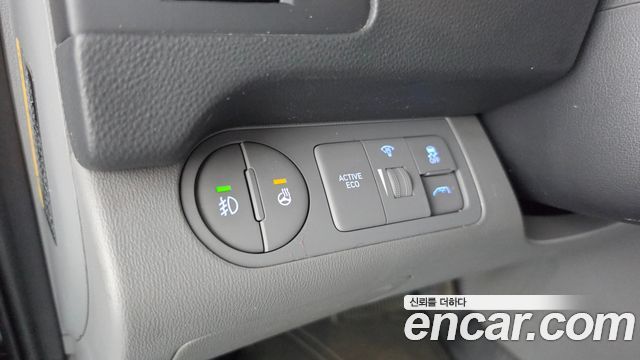 Hyundai Starex 2021 — photo 28