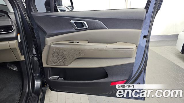 Kia Canival 2024 — photo 15