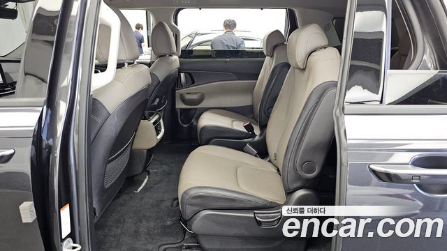 Kia Canival 2024 — photo 16