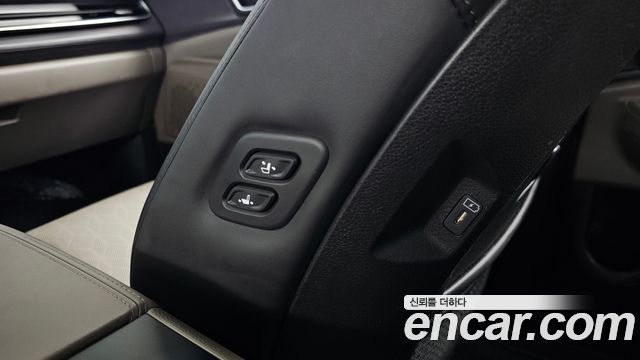 Kia Canival 2024 — photo 31