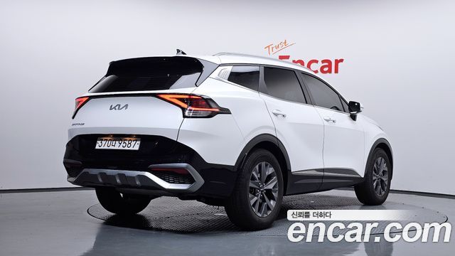 Kia Sportage 2023 — photo 2