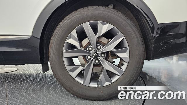 Kia Sportage 2023 — photo 7