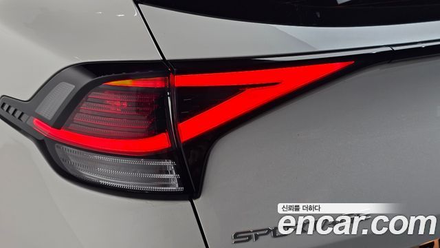Kia Sportage 2023 — photo 9