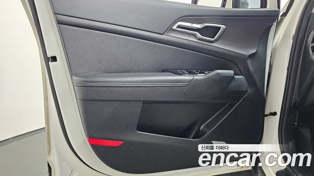 Kia Sportage 2023 — photo 14