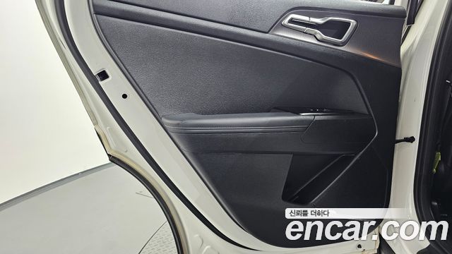 Kia Sportage 2023 — photo 15