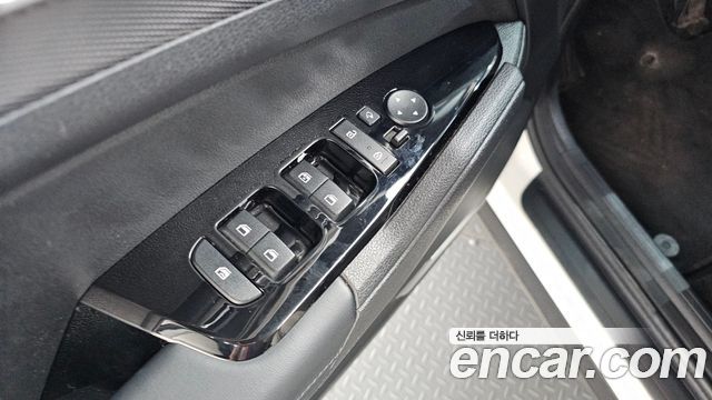 Kia Sportage 2023 — photo 28