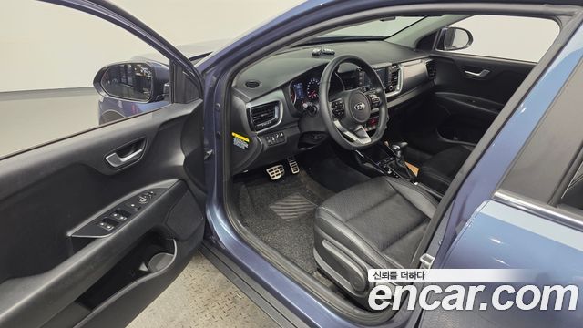 Kia Stonic 2020 — photo 10