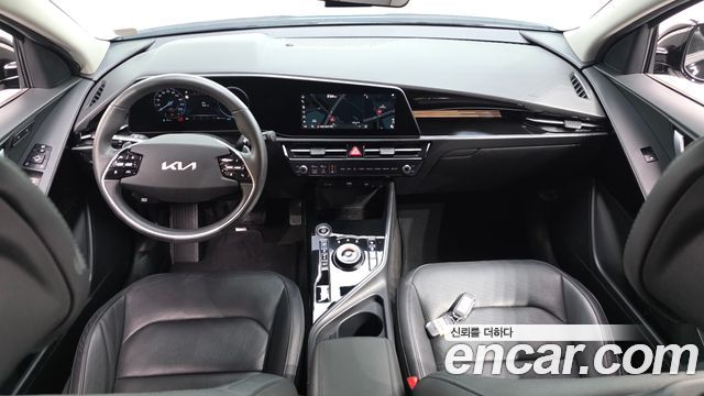 Kia Niro 2023 — photo 10