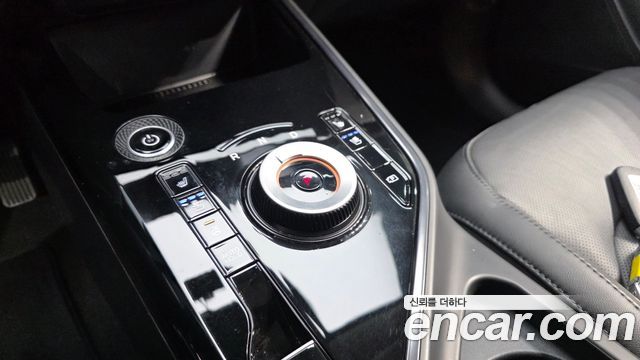 Kia Niro 2023 — photo 12