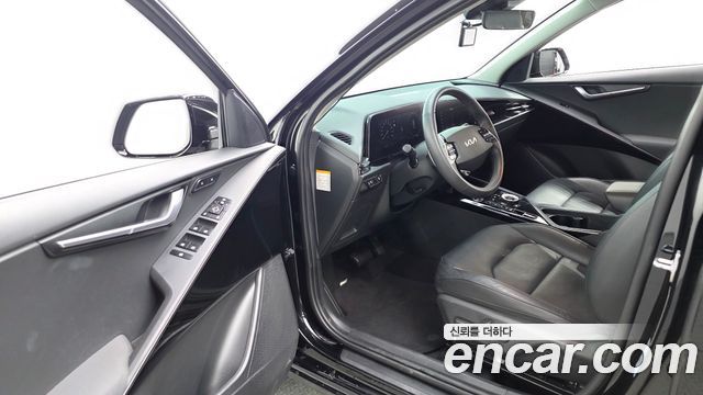 Kia Niro 2023 — photo 13