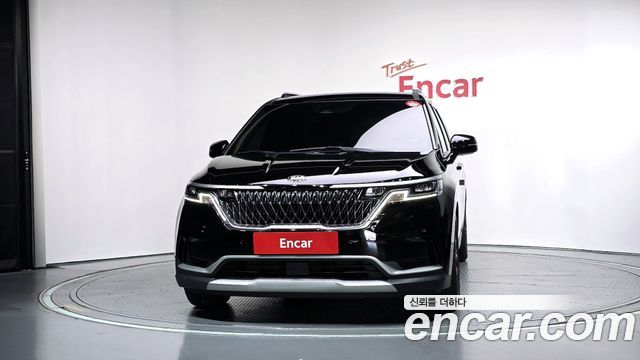 Kia Canival 2021 — photo 3