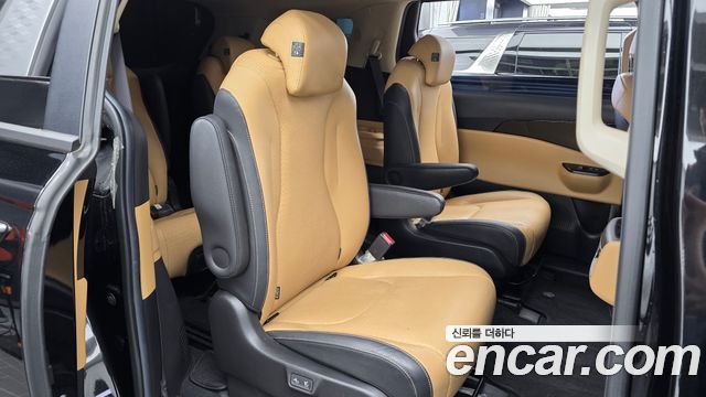Kia Canival 2021 — photo 12