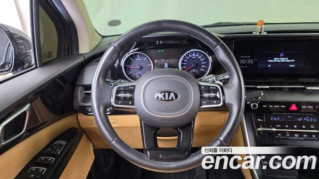 Kia Canival 2021 — photo 13