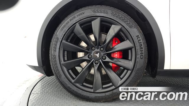 Tesla Model Y 2021 — photo 5
