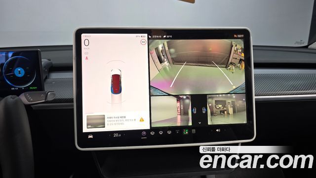 Tesla Model Y 2021 — photo 15