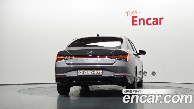 Hyundai AVANTE 2022 — photo 4