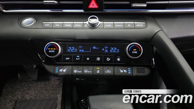 Hyundai AVANTE 2022 — photo 23