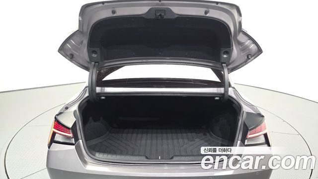 Hyundai AVANTE 2022 — photo 26