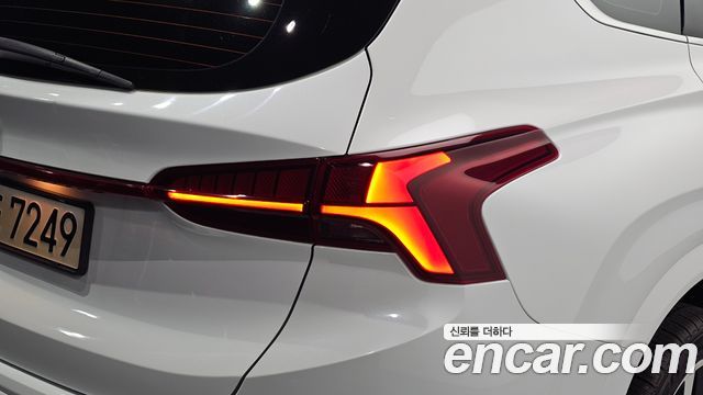 Hyundai Santafe 2021 — photo 9
