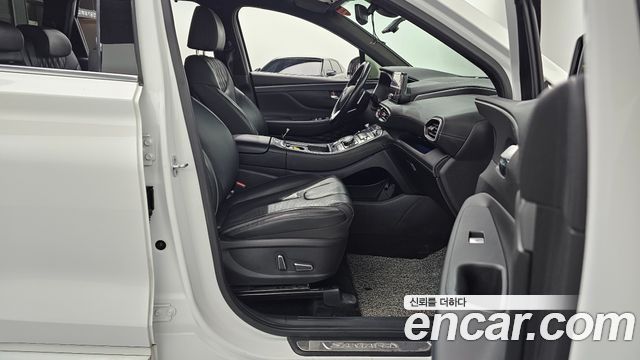 Hyundai Santafe 2021 — photo 16