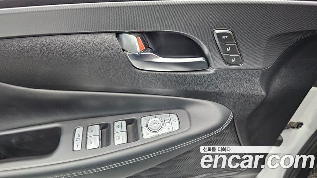 Hyundai Santafe 2021 — photo 27