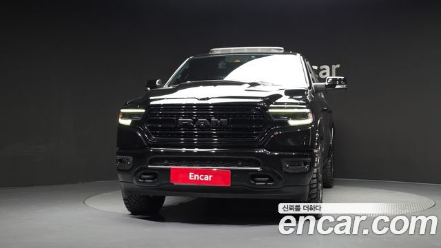 Dodge Ram Pick Up 2020 — photo 3