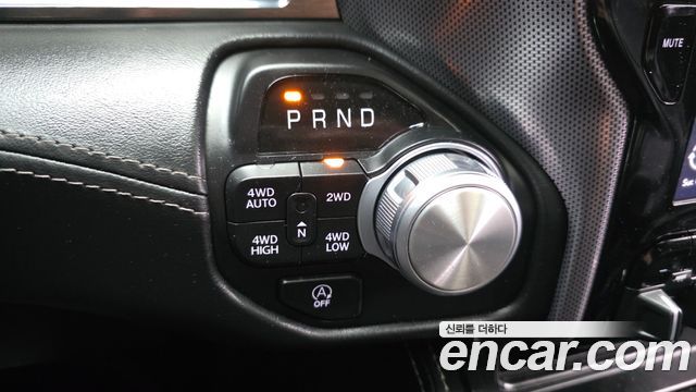 Dodge Ram Pick Up 2020 — photo 12