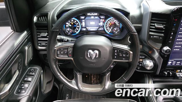Dodge Ram Pick Up 2020 — photo 19
