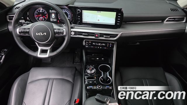 Kia K5 2022 — photo 10