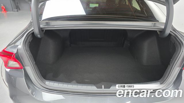 Kia K5 2022 — photo 29
