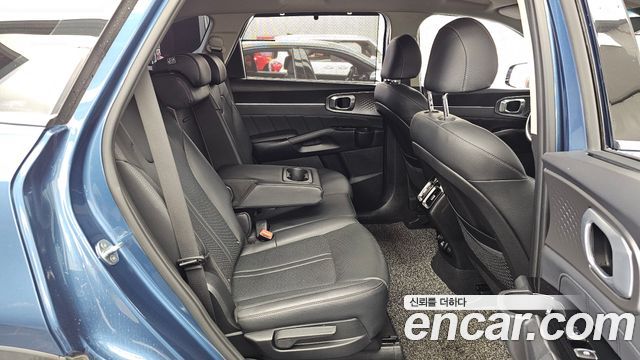 Kia Sorento 2021 — photo 18