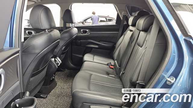 Kia Sorento 2021 — photo 16