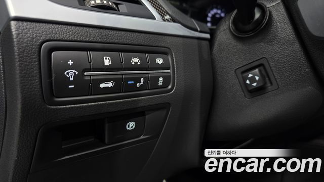 Genesis G80 2018 — photo 20
