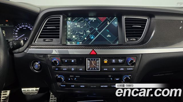 Genesis G80 2018 — photo 21