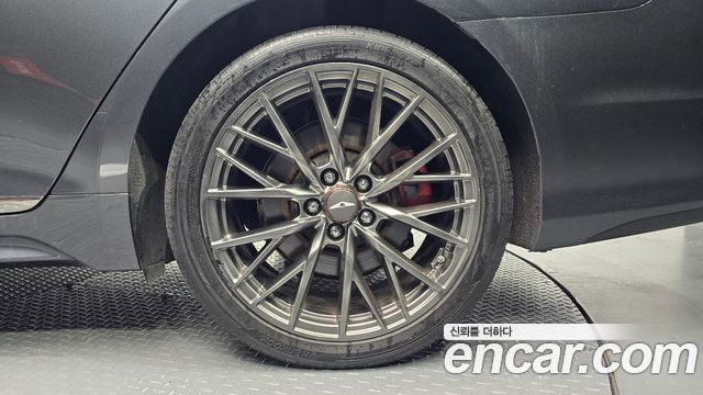 Genesis G80 2018 — photo 7