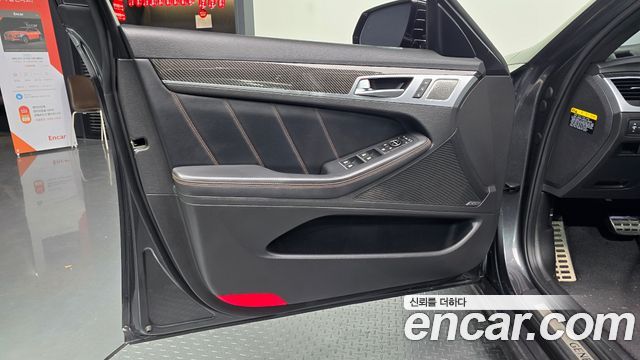 Genesis G80 2018 — photo 14