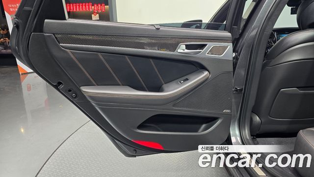 Genesis G80 2018 — photo 15