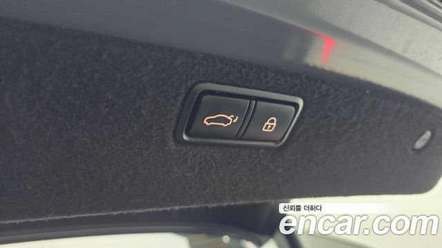 Genesis G80 2018 — photo 27